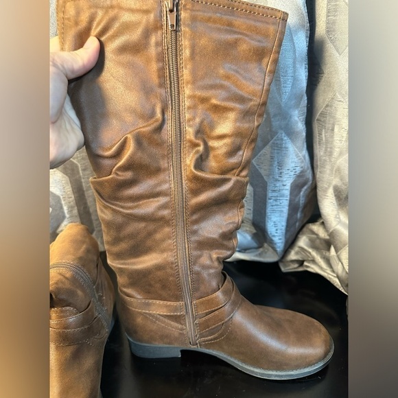 Unr8ed Women’s Brown Zippered Dylan Boots Size 8.5 M - Picture 10 of 14